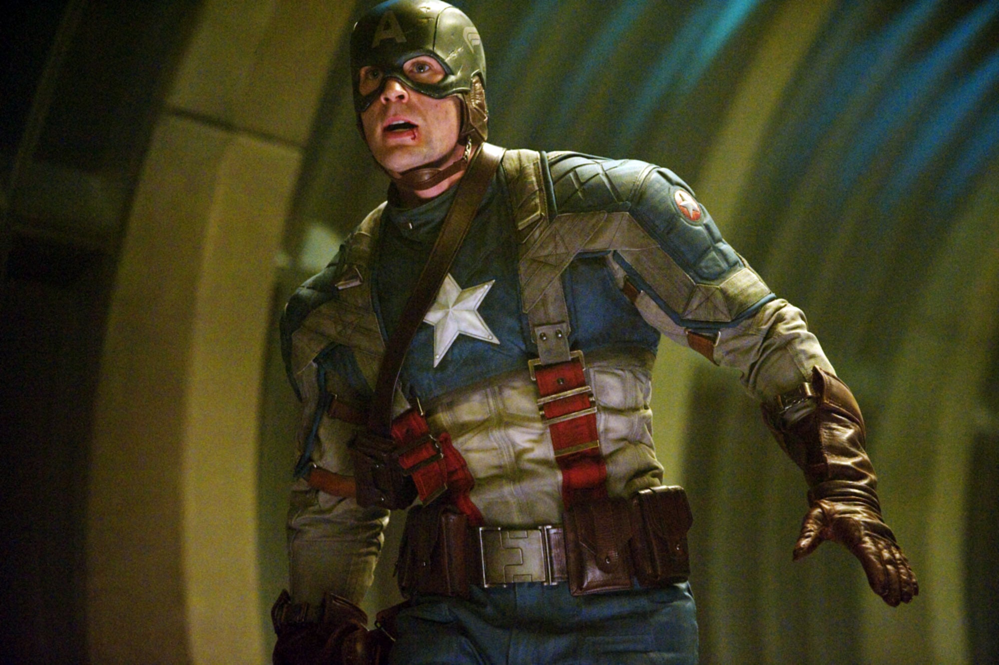 CAPTAIN AMERICA: THE FIRST AVENGER, Chris Evans, 2011. Ph: Jay Maidment/Marvel Studios2011 MVLFFLLC. TM &2011 Marvel. All Rights Reserved./Paramount Pictures/courtesy Everett Collection