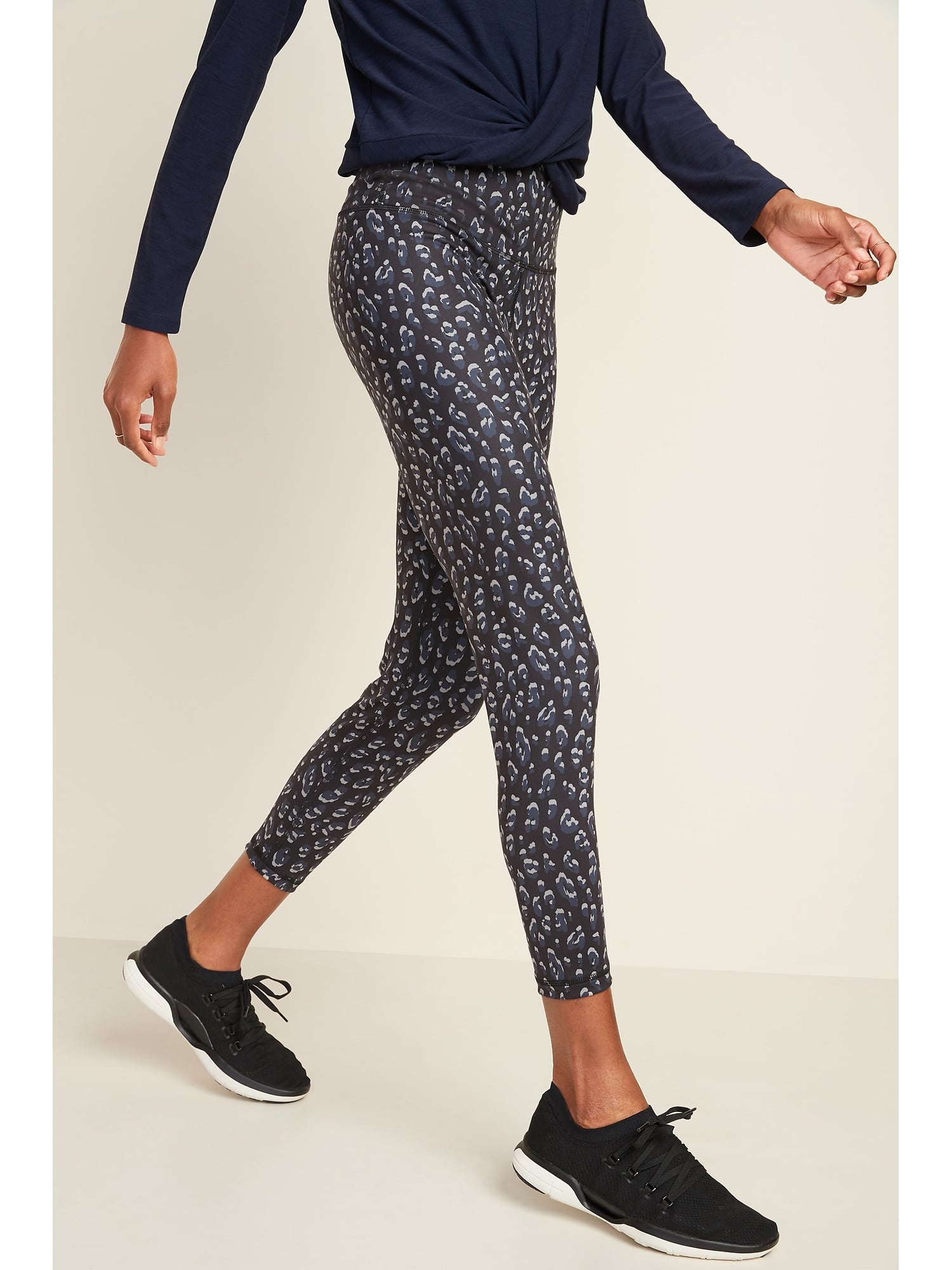 Workout leggings - Black and subtle navy blue leopard print