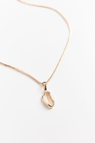 Simple Cowrie Shell Pendant Necklace