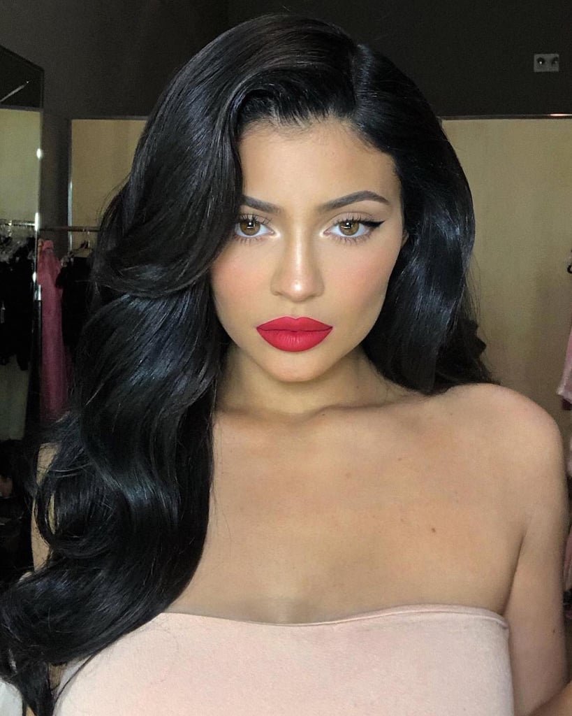 Holiday Makeup Ideas From Kylie Jenner