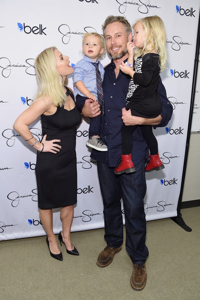 Jessica Simpson's Family at Belk in Dallas | Pictures
