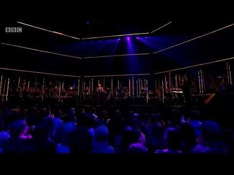 Ariana Grande "God Is a Woman" Live at the BBC
