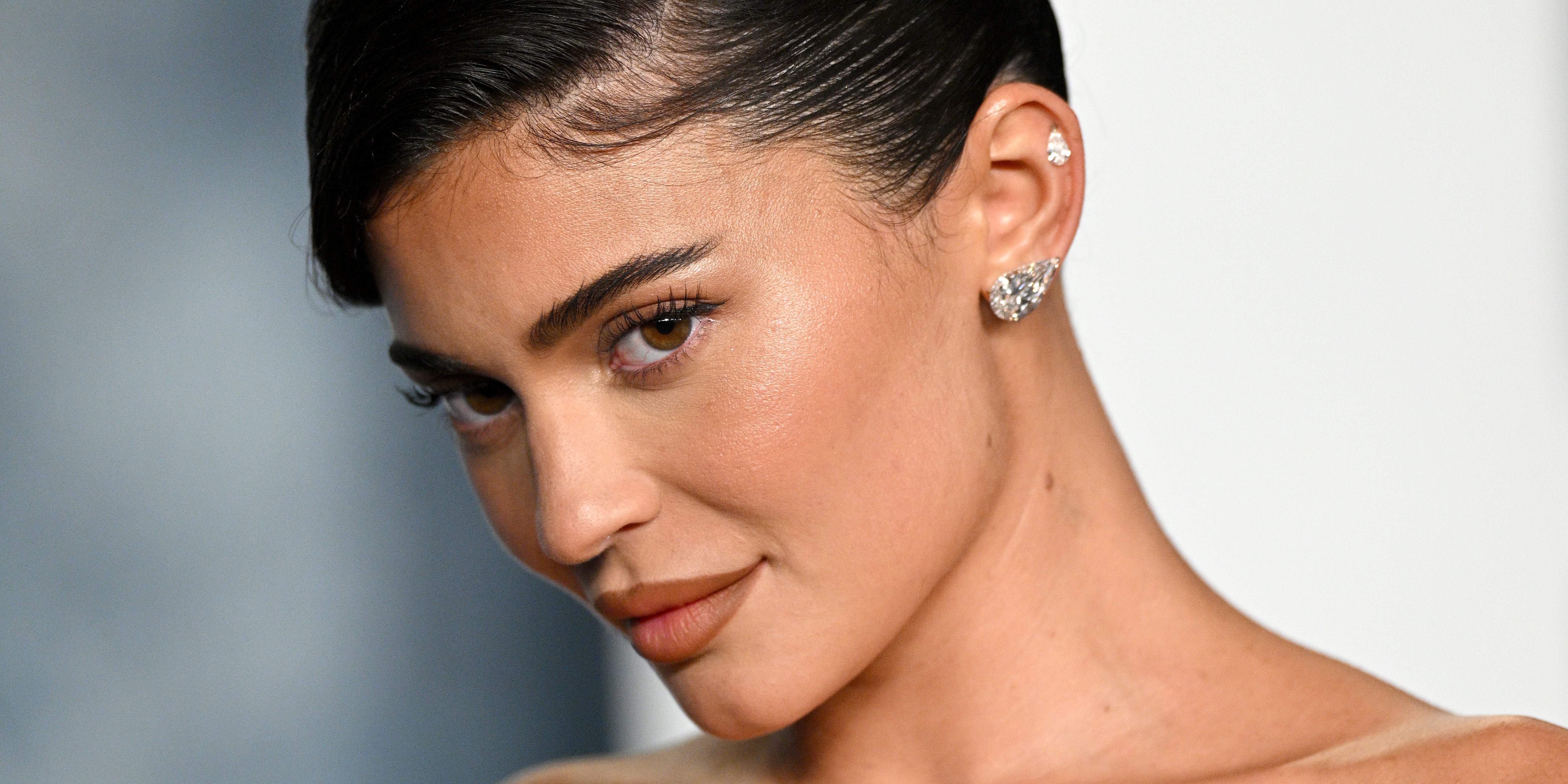 Kylie jenner diamond earrings best sale
