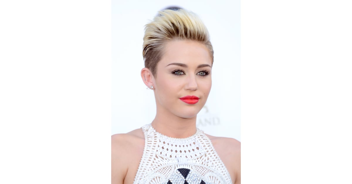 Miley Cyrus | Pictures of Celebrities Wearing Lipstick | POPSUGAR ...