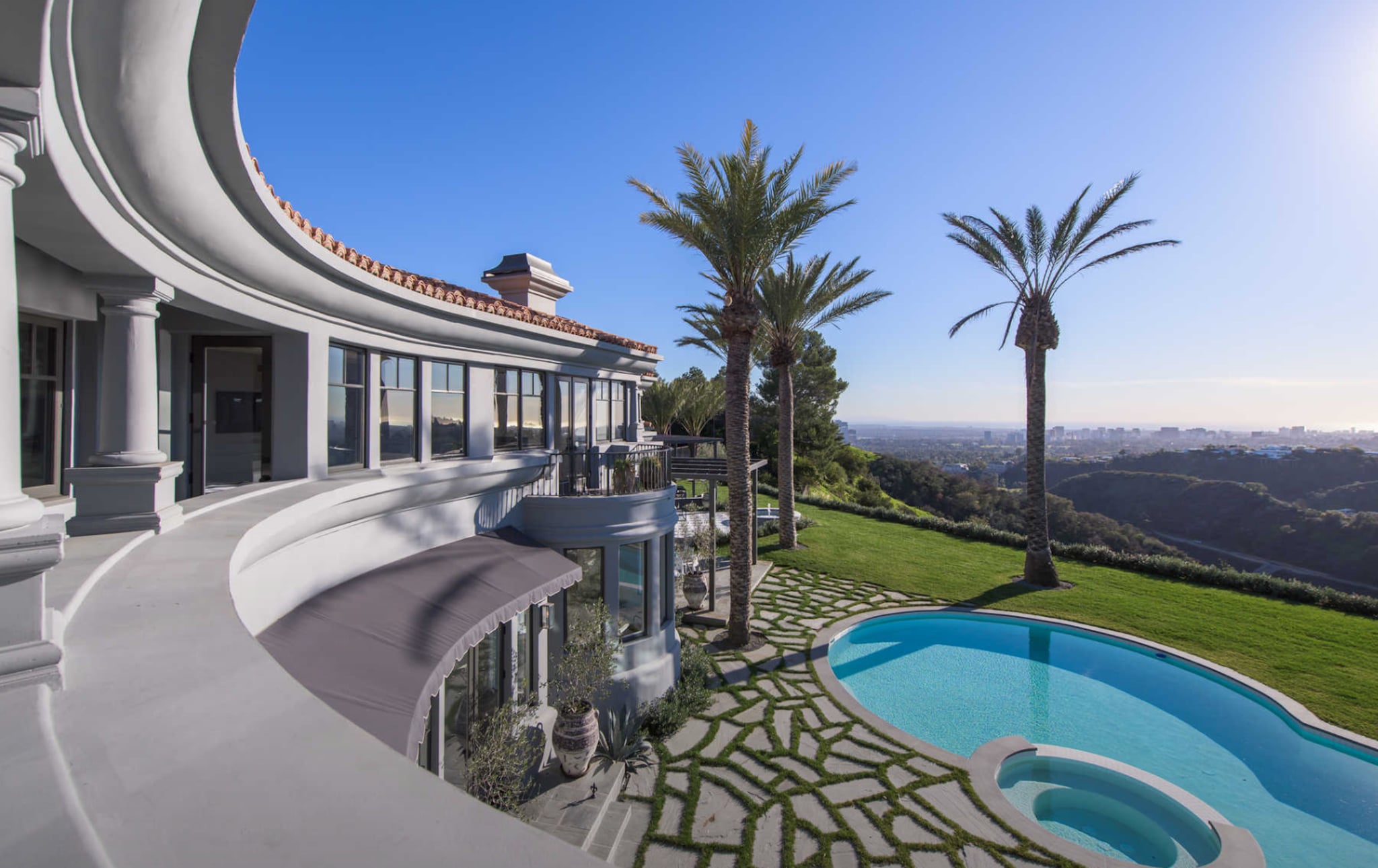 Kylie Jenner Rents Beverly Hills Mansion Popsugar Home