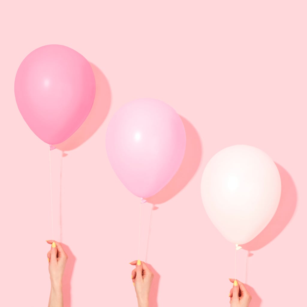 情人节壁纸:粉红色和白色的气球