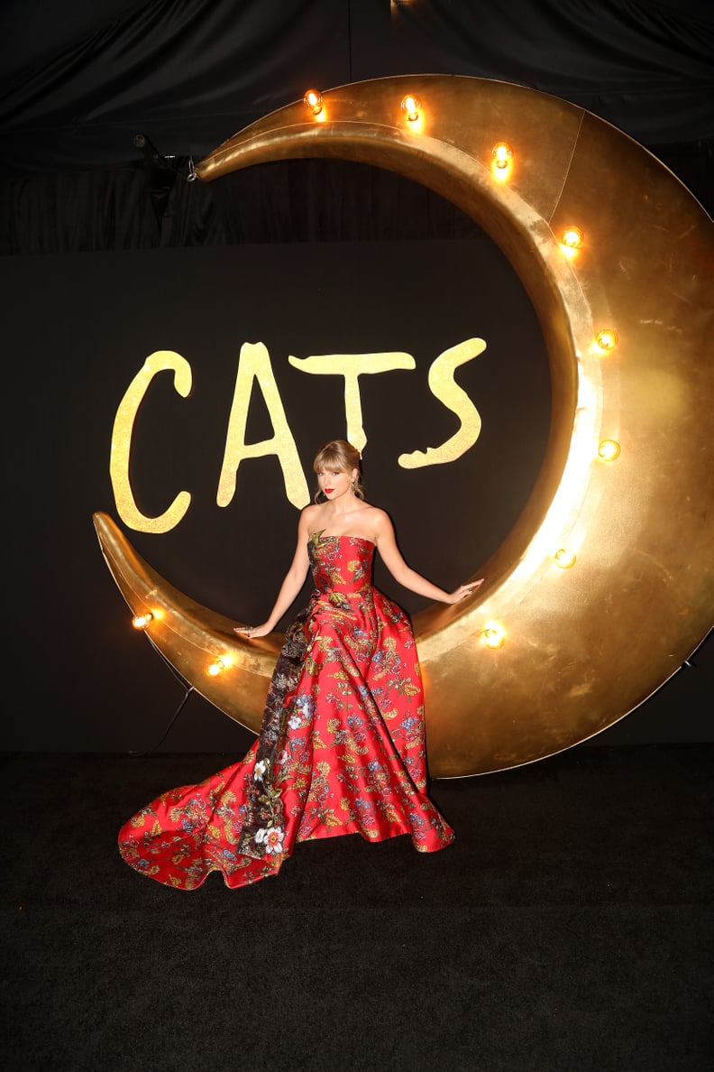 Taylor Swift Wears Oscar de la Renta at the Cats Premiere in NYC