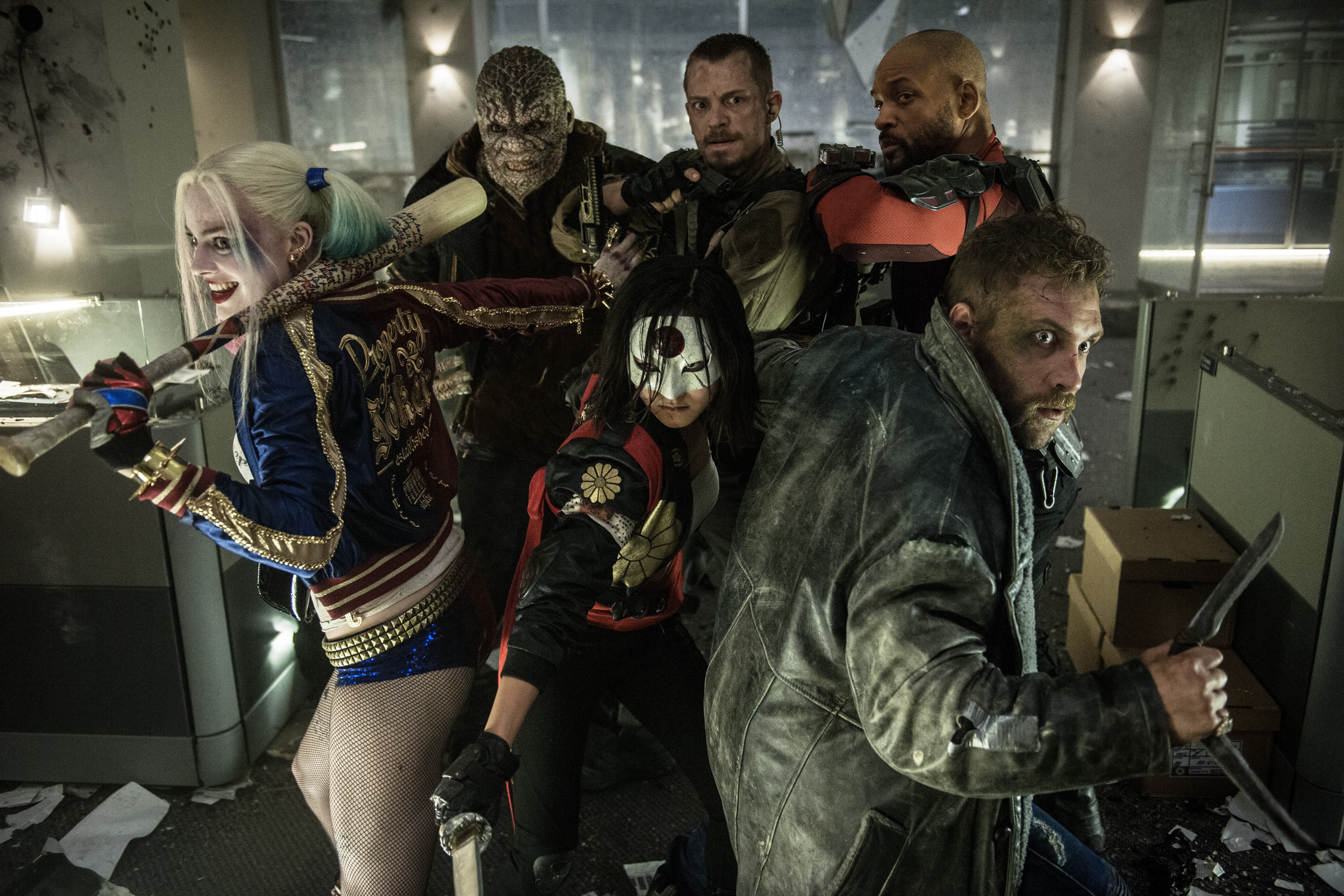 VIDEO: Get an extended look at the Joker in DC's Suicide Squad - Inside  the Magic