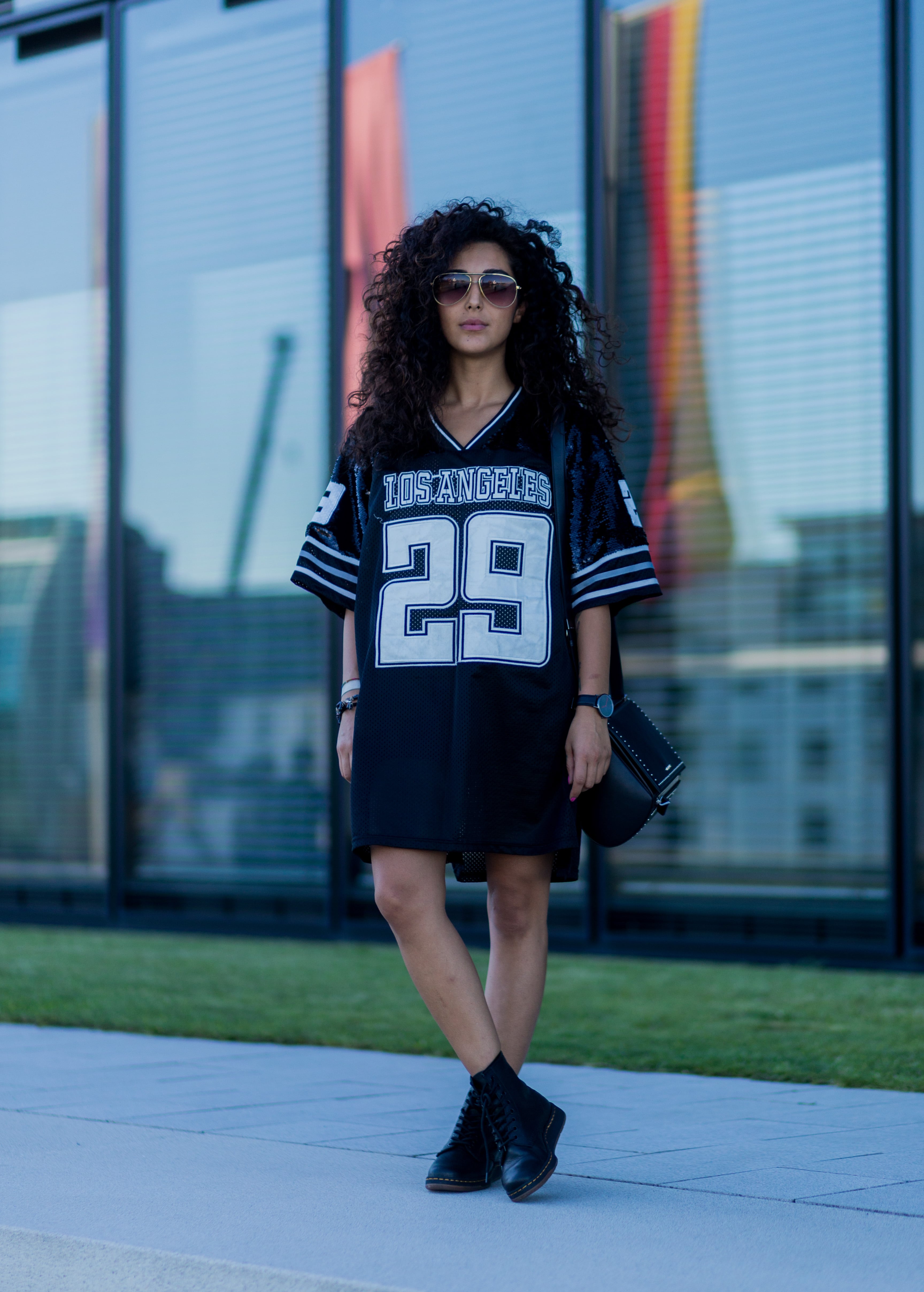 21 Adorable Outfits to Make You Look Chic in a Hockey Game