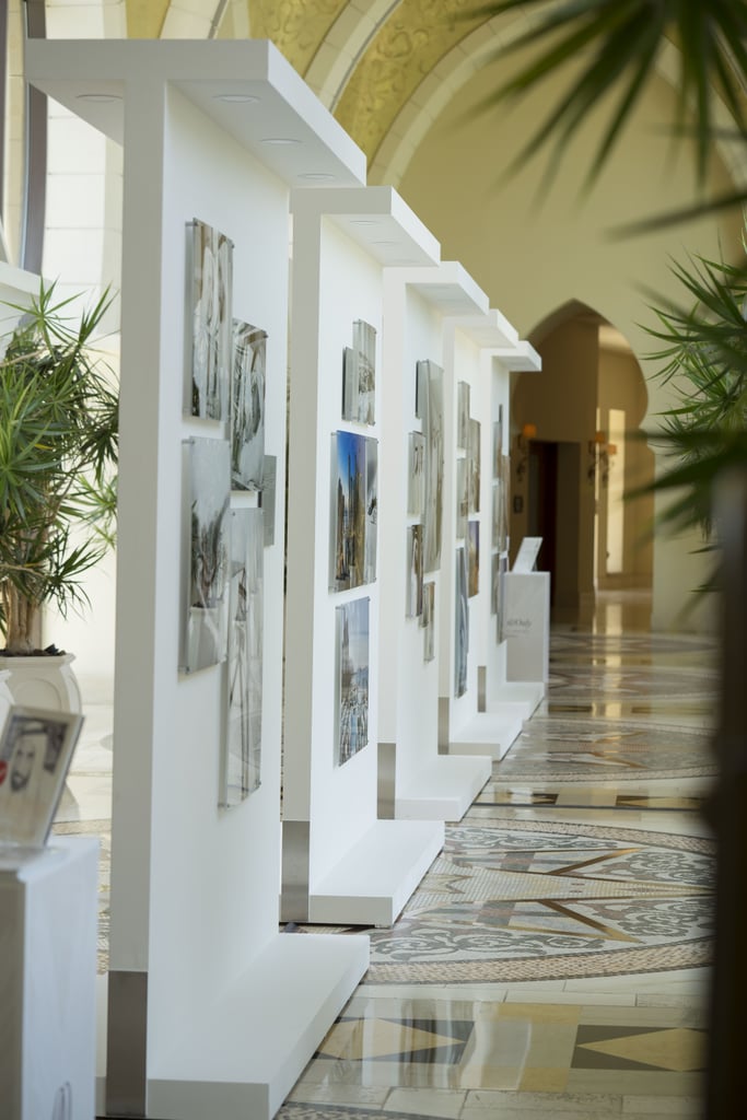 دبي تطلق معرض صور للشيخ الراحل زايد بن سلطان آل نهيان