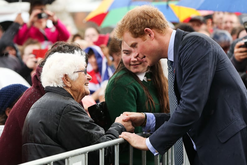 When Harry Shook This Woman's Hand During His New Zealand Tour