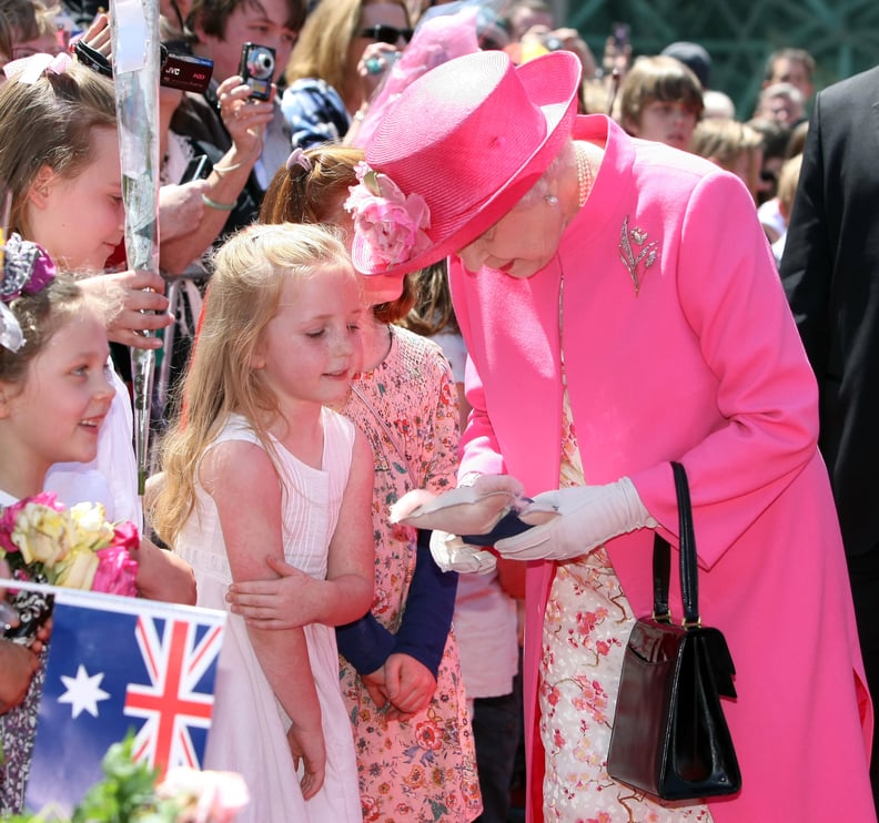 When This Little Girl Gave the Queen a Stuffed Toy