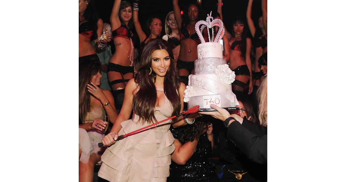Pictures Of Kim Kardashian S Bachelorette Party In Las Vegas With Khloe And Kourtney Popsugar
