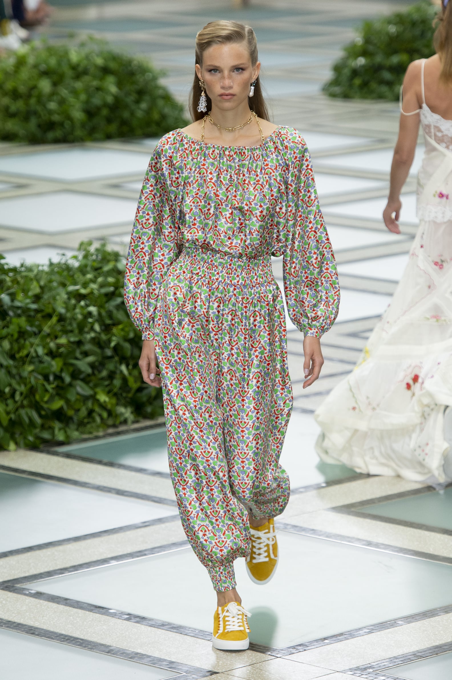 Tory Burch Spring 2020 Show Pictures | POPSUGAR Fashion