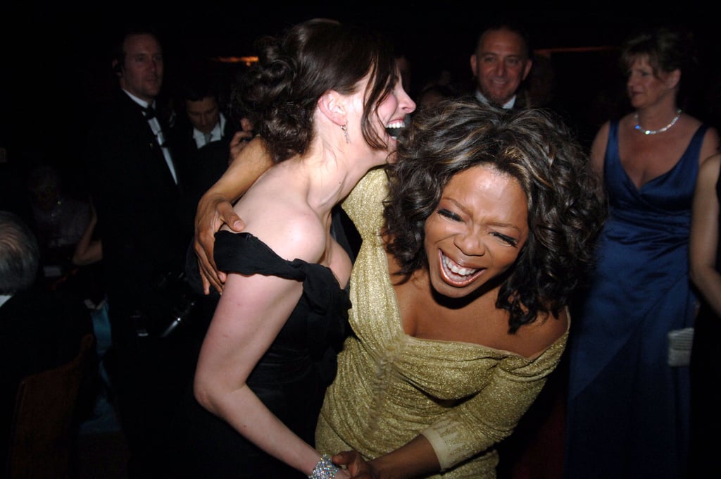 Julia laughed with Oprah Winfrey at the 2005 Academy Awards Governors Ball.