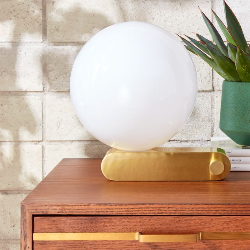 Bonnie: Studio Globe Desk Lamp