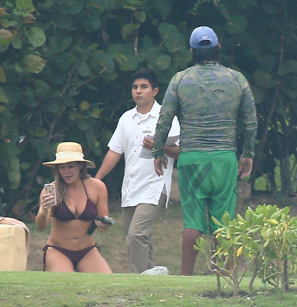 Hilary Duff Taking Photo With Fish in Mexico