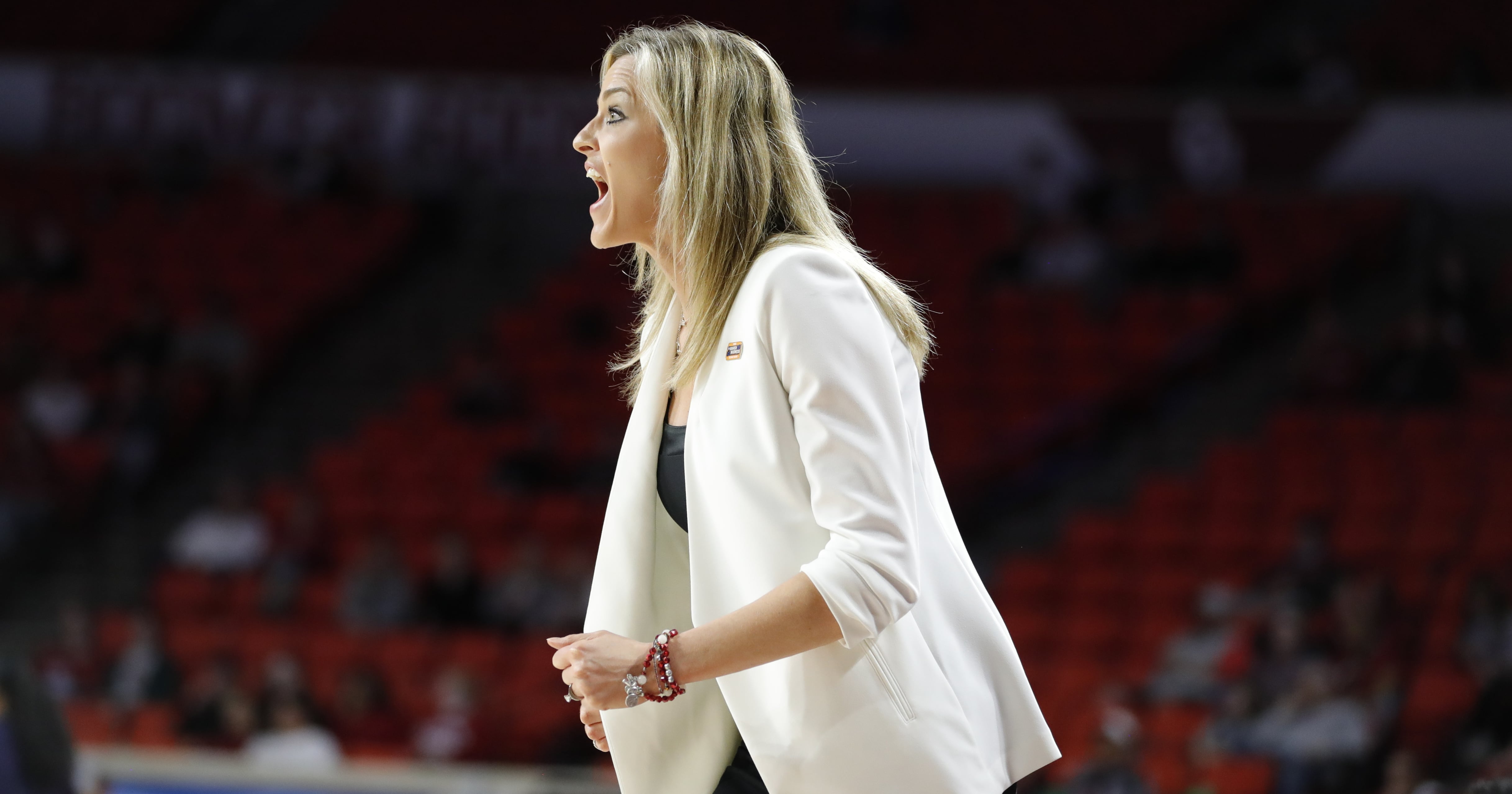 Oklahoma Coach Jennie Baranczyk's Daughter Goes Viral POPSUGAR Family