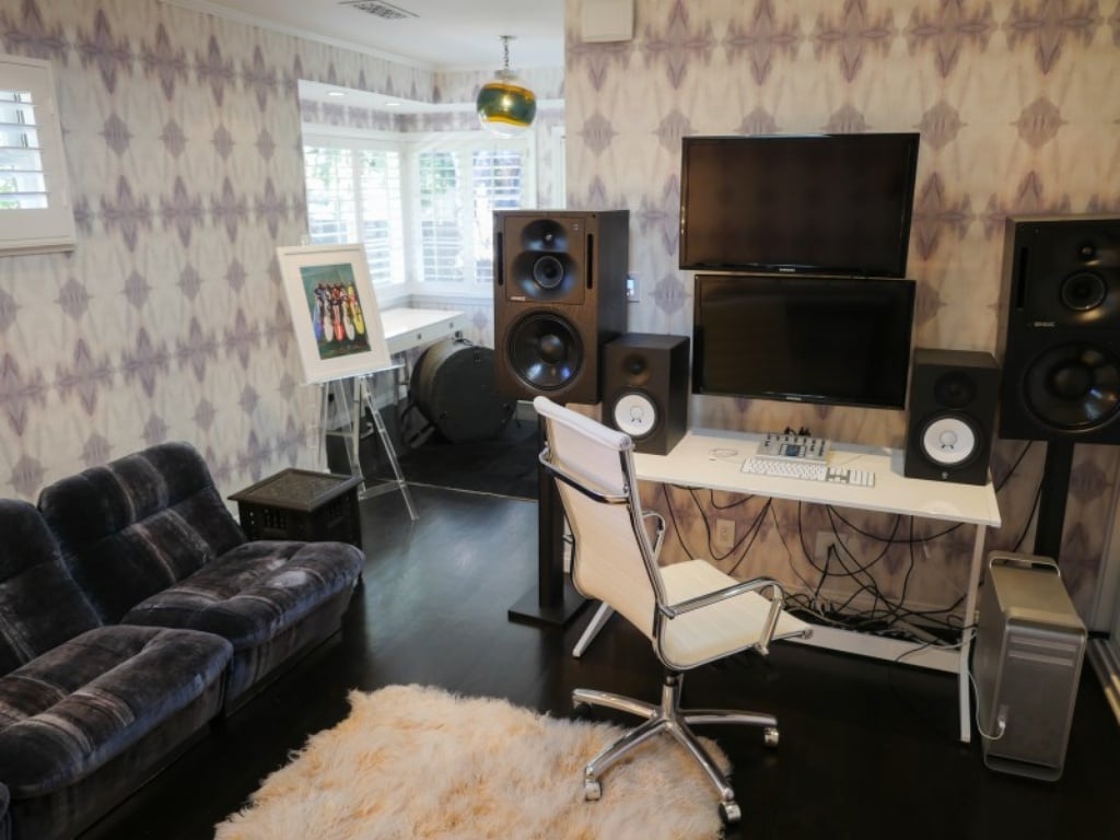 Yes, that's a recording studio included that Meester had set up in her home. 
Source: Sotheby's Realty