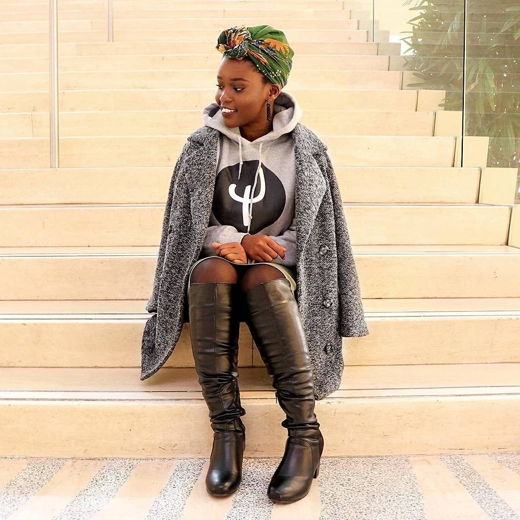 hoodie and boots outfit