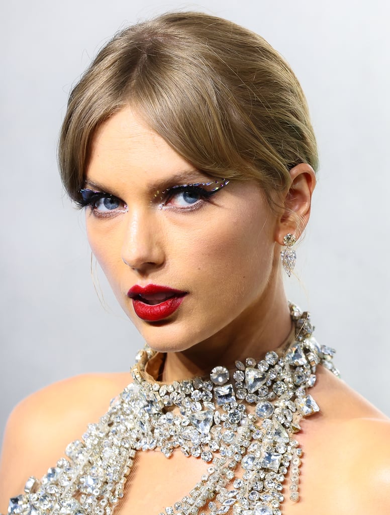 Graphic-Eyeliner Looks: Taylor Swift's Crystal Eyeliner
