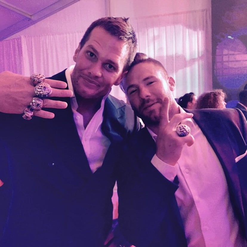 Tom Brady shows off biggest Super Bowl ring ever