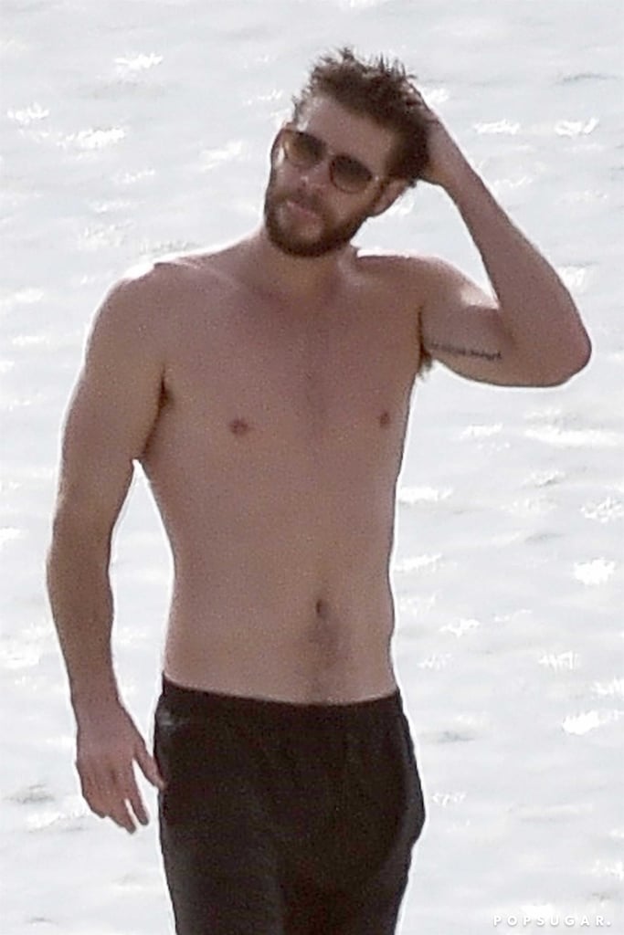 Liam Hemsworth Shirtless In Georgia Pictures October 2017 Popsugar Celebrity Photo 2