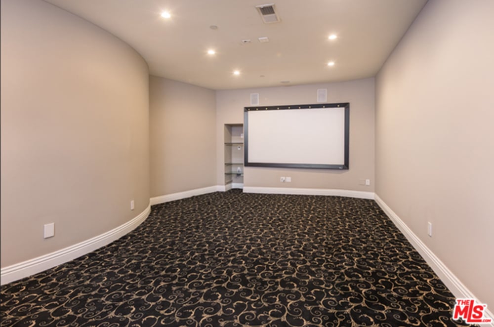 If you're in the mood to watch Netflix or Pretty Little Liars reruns, this in-home theater gets the job done.