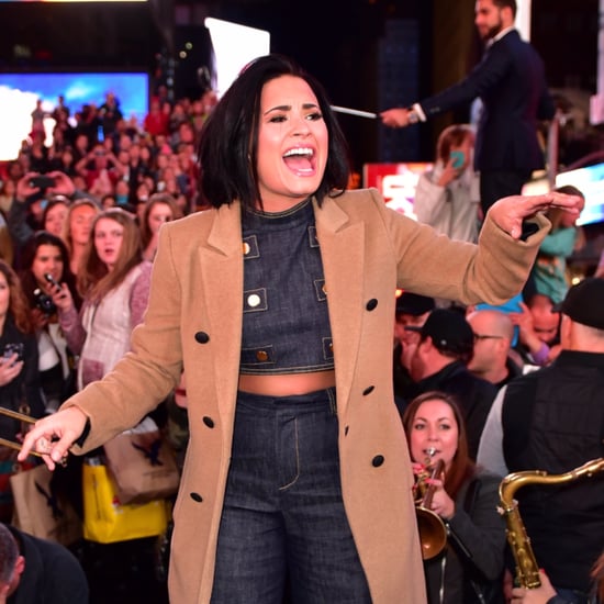 Demi Lovato Surprise Times Square Concert
