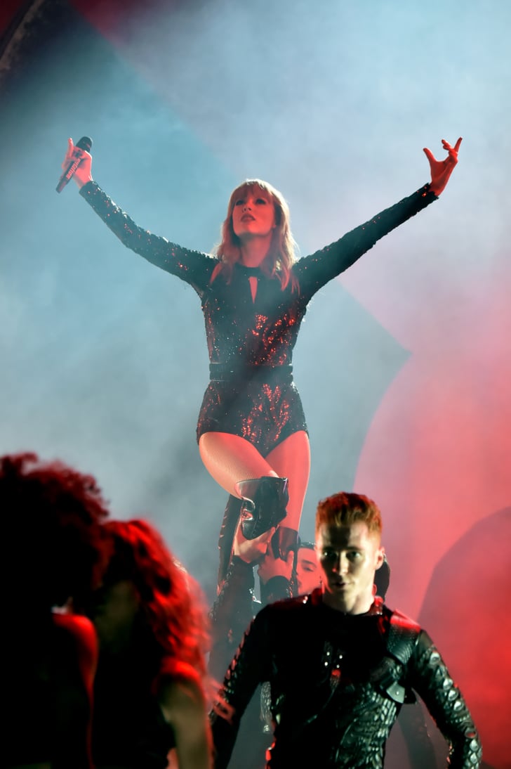 Taylor Swifts 2018 American Music Awards Performance Video Popsugar Entertainment Photo 45 