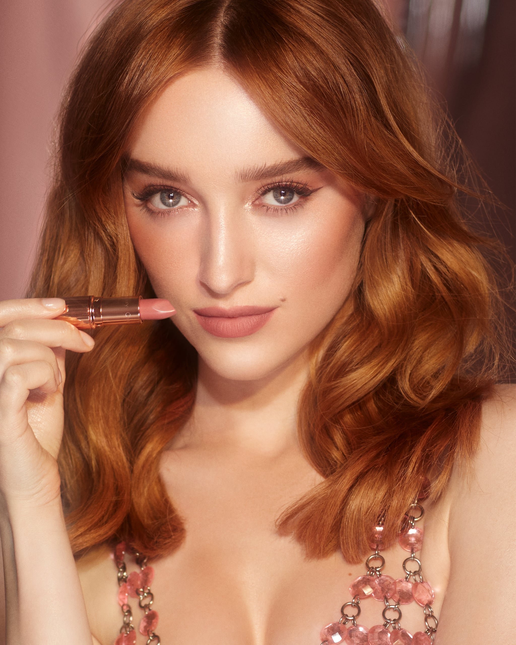 Phoebe Dynevor Is Charlotte Tilburys First Brand Ambassador Popsugar Beauty Uk 