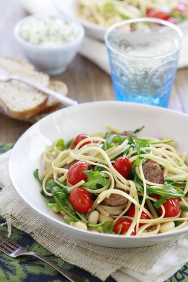 Pasta With White Beans and Tomatoes