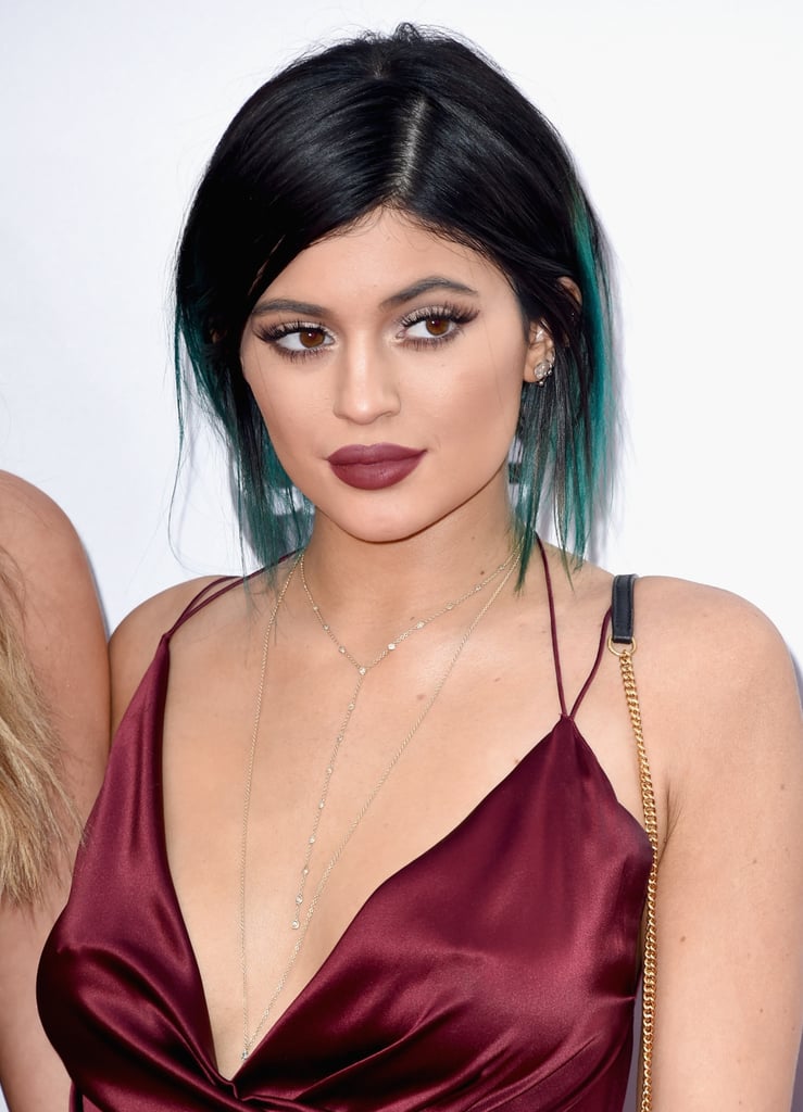 Kendall and Kylie Jenner at the American Music Awards 2014