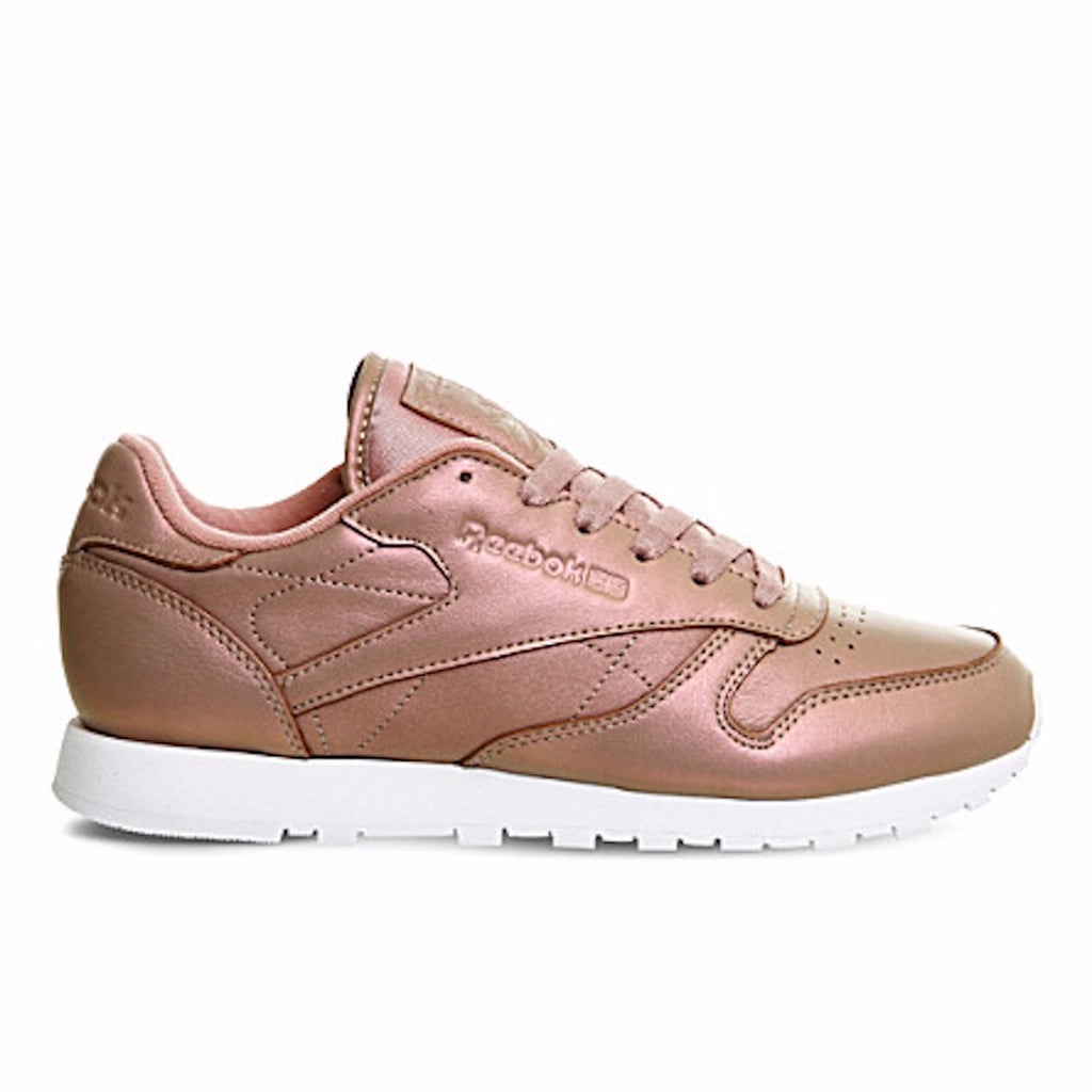 Marxistisch ethisch Wreed These Reebok Classic Pearlised Leather Trainers ($69) started the |  Warning: These Pearlized Sneakers Are Going to Give You Major Heart Eyes |  POPSUGAR Fashion Photo 3