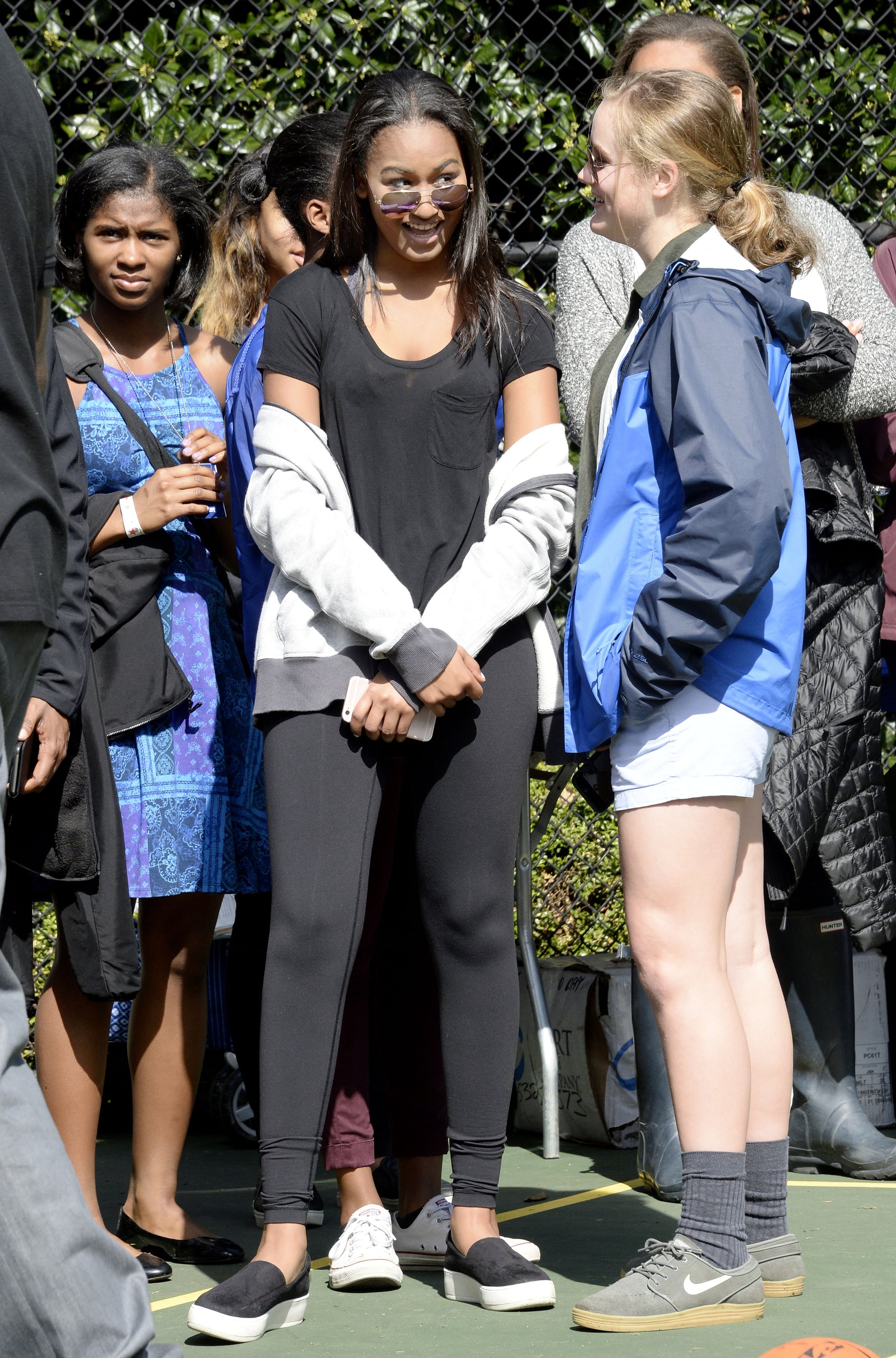 When She Nailed The Comfy Casual Look And Made Leggings Look Chic