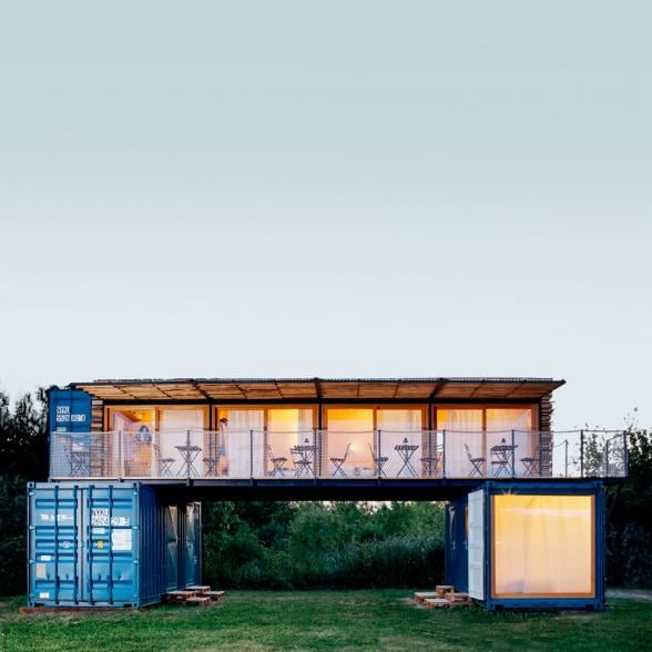 ContainHotel