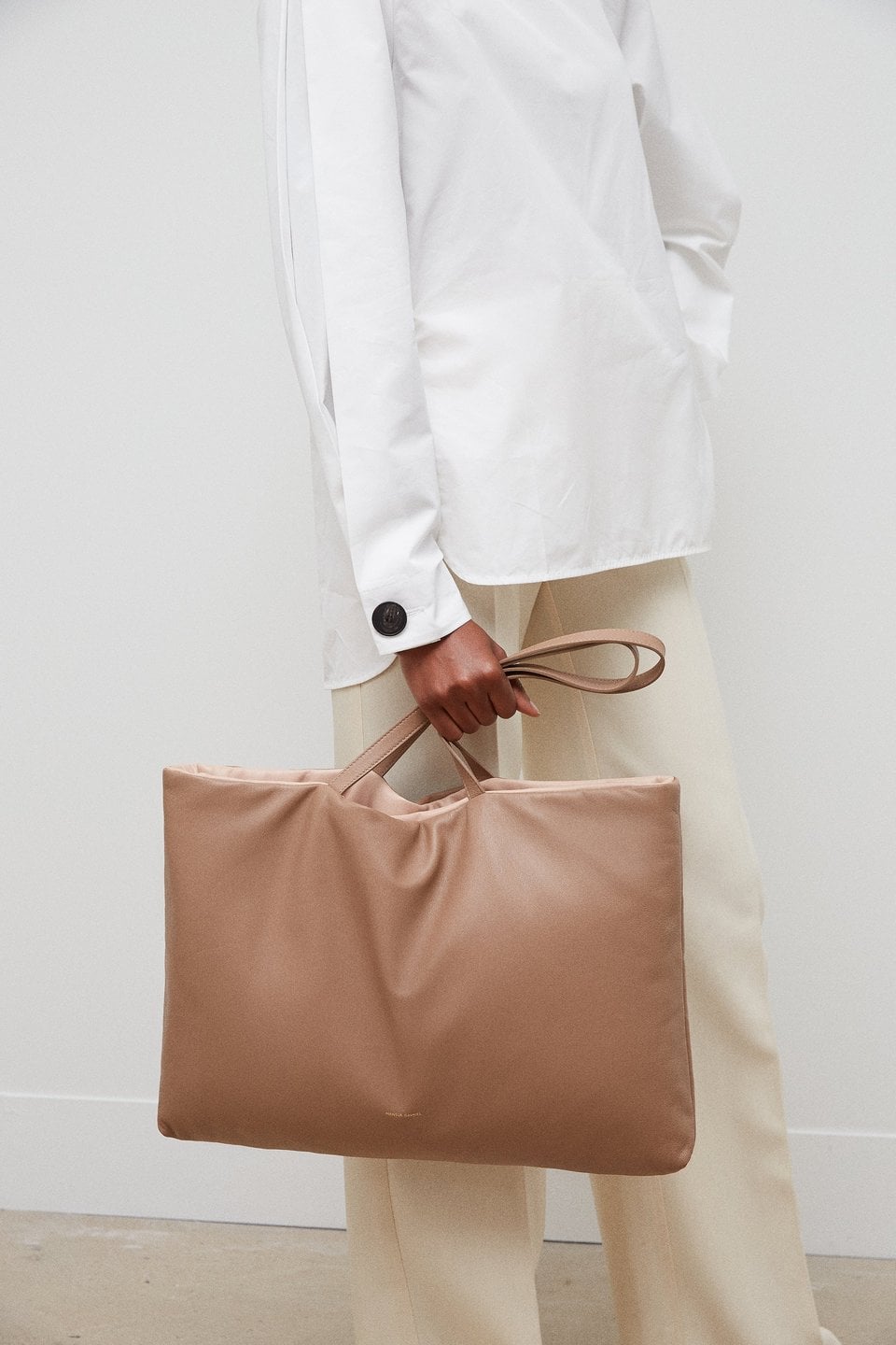 Mansur gavriel pillow hot sale pouch