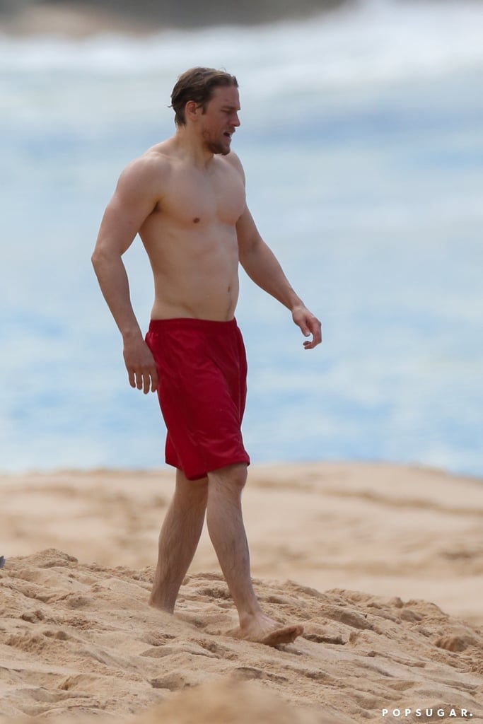 Shirtless Charlie Hunnam In Hawaii Pictures Popsugar Celebrity Photo