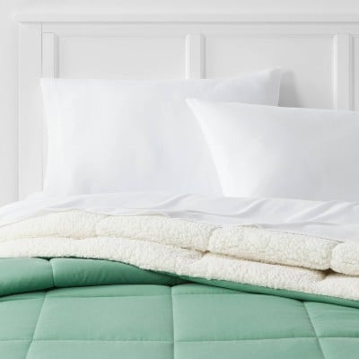 Room Essentials Sherpa Washed Microfibre Comforter