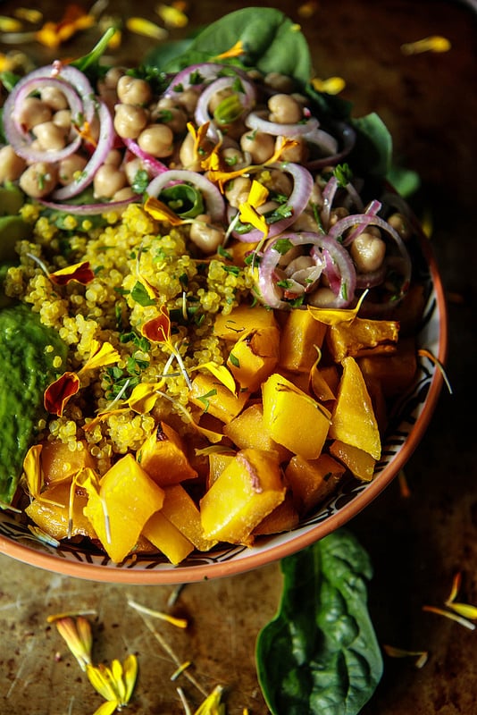 Entrée: Vegan Autumn Quinoa Bowl