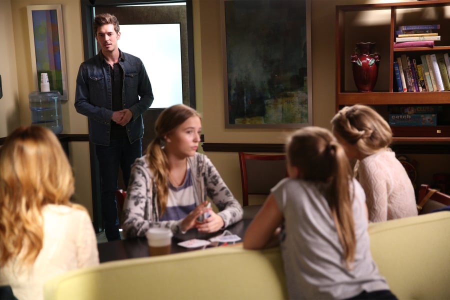 Gunner (Sam Palladio) is still pining for Scarlett.