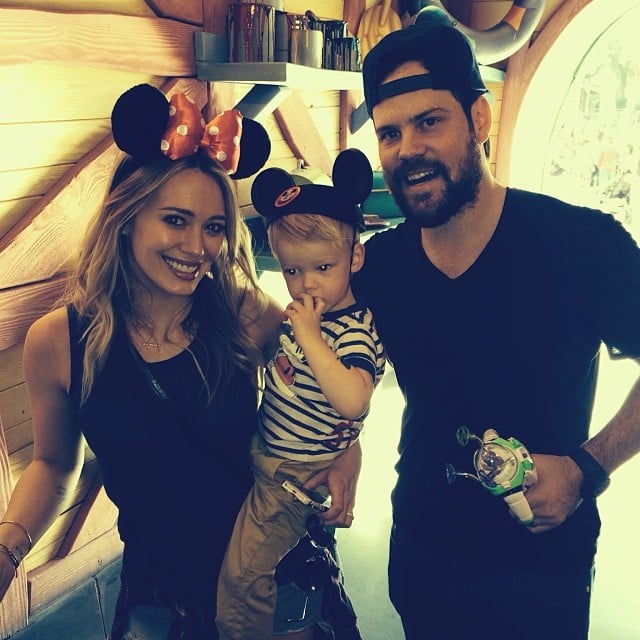 Luca Comrie visited Disneyland for the very first time with his mom, Hilary Duff, and dad, Mike Comrie.
Source: Instagram user hilaryduff