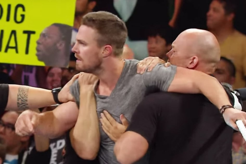 Stephen Amell Goes on WWE Raw | Videos