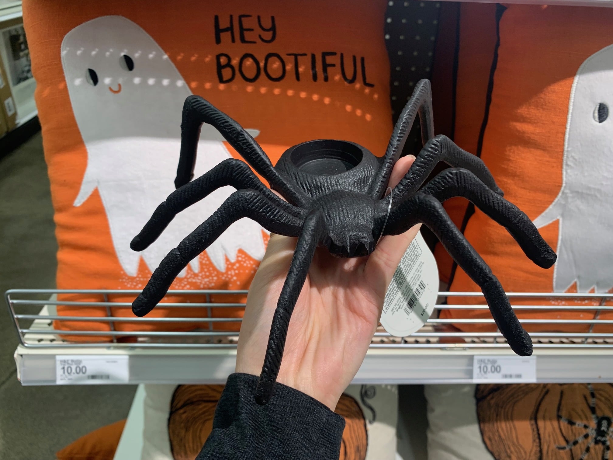 Fake spiders deals target