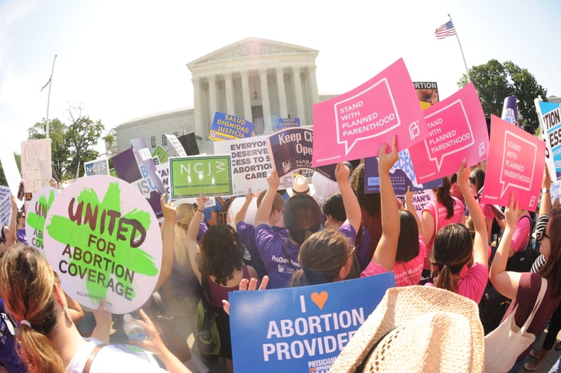 Demonstration outside the Supreme Court. ©Planned Parenthood Federation of America a/o Planned Parenthood Action Fund.