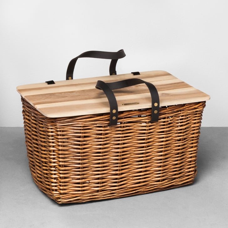 Embrace old school picnic style with this Willow Picnic Basket With