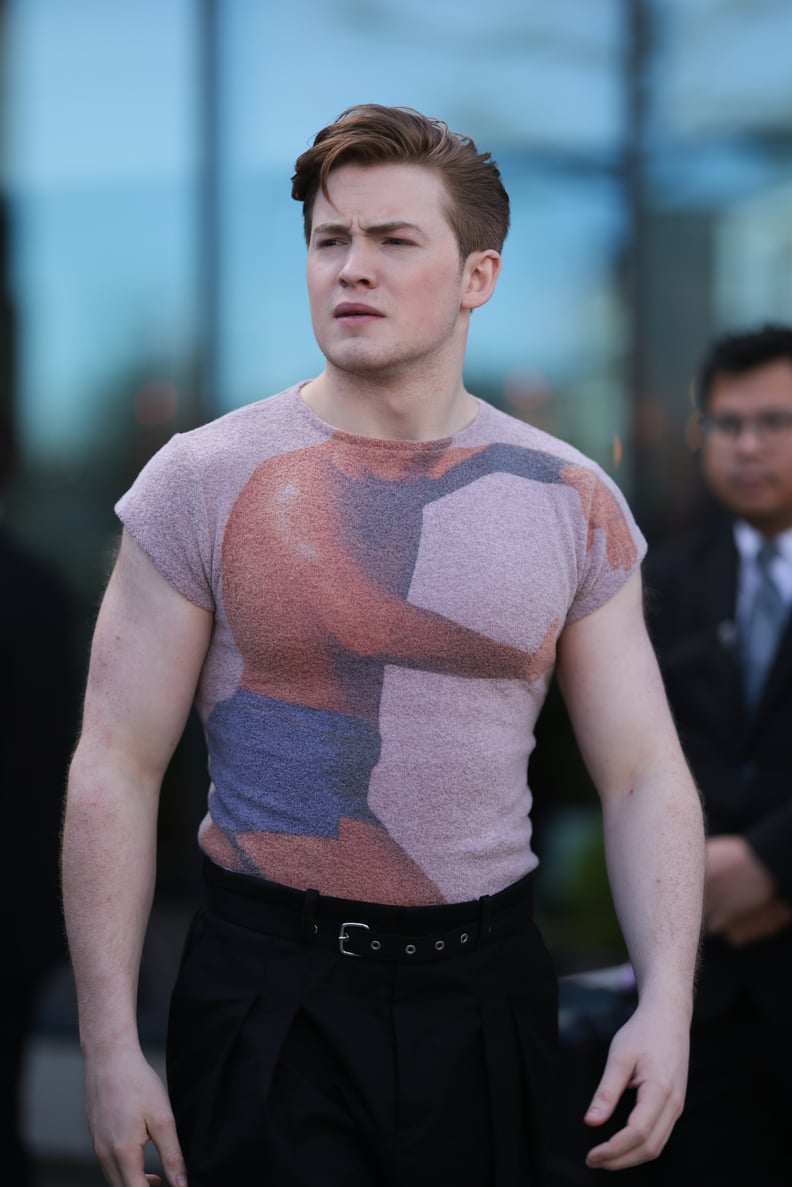 LONDON, ENGLAND - FEBRUARY 19: Kit Connor seen wearing a shirt and black pants before the JW Anderson show during London Fashion Week on February 19, 2023 in London, England. (Photo by Jeremy Moeller/Getty Images)