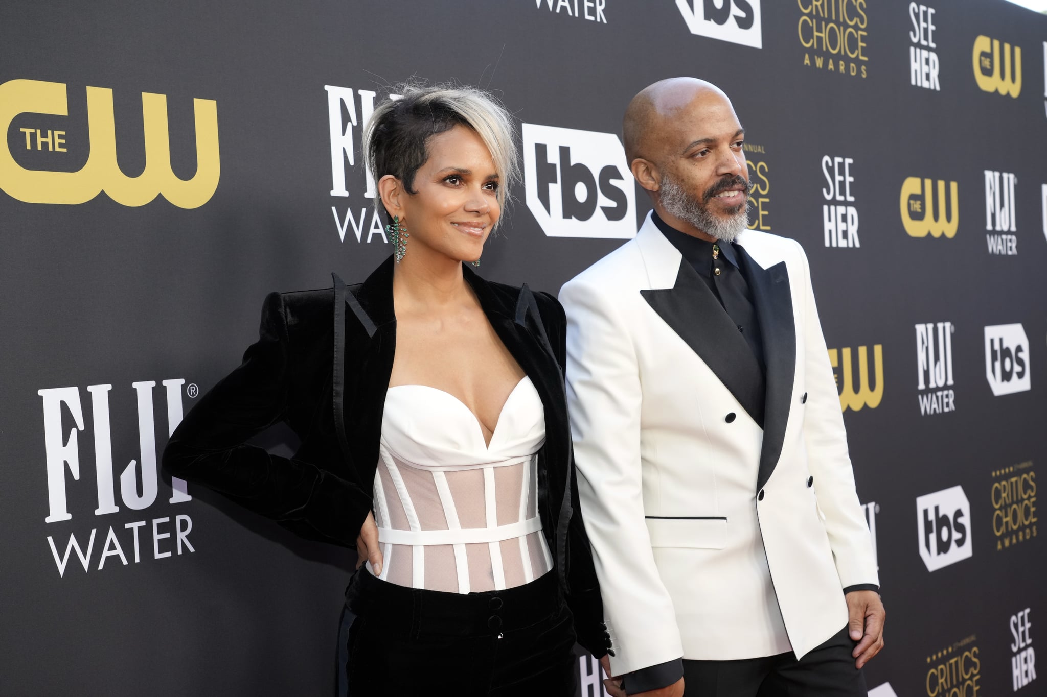 LOS ANGELES, CALIFORNIA - MARCH 13: Halle Berry and Van Hunt attend the 27th Annual Critics Choice Awards at Fairmont Century Plaza on March 13, 2022 in Los Angeles, California. (Photo by Kevin Mazur/Getty Images for Critics Choice Association)