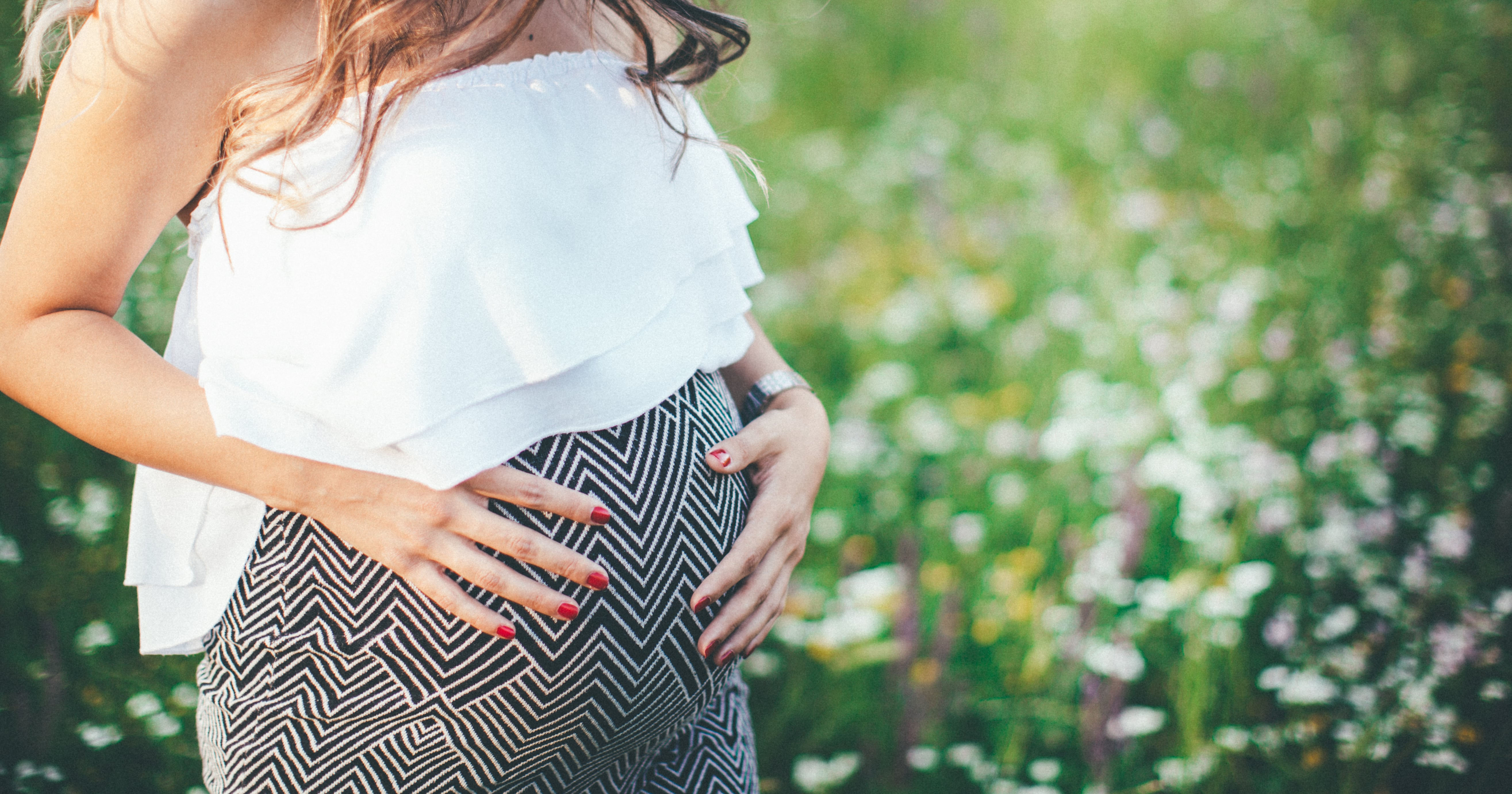 How To Not Buy Maternity Clothes And Save Money! - MY CHIC OBSESSION