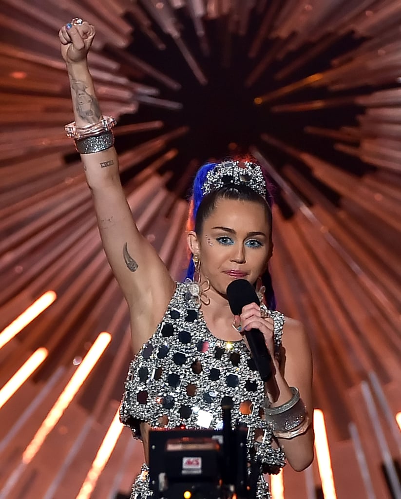 Miley Cyrus at the MTV VMAs 2015 Pictures